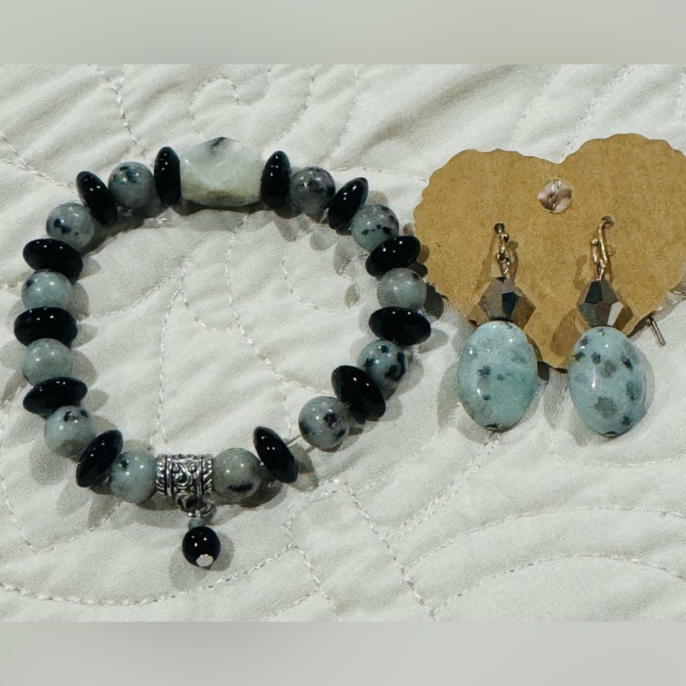 Kiwi Jasper Natural Stone Bracelet and Earring Set